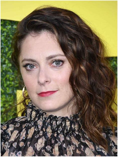Rachel Bloom How Tall Is She Height Weight And Body M - vrogue.co