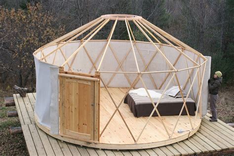 An adorable 133 sq ft yurt from Canadian company, Yurta. | Юрта ...