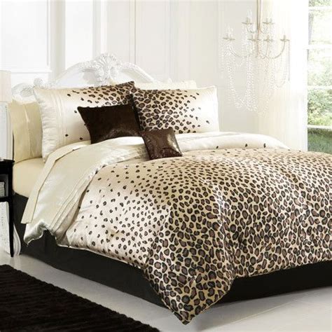 20+ Leopard Print Bedroom Ideas – The Urban Decor