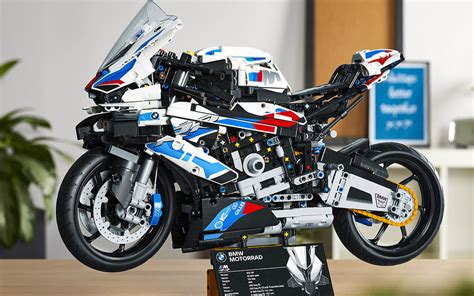 Functional BMW M 1000 RR LEGO set for bikers who can’t get enough - Daily Luxury