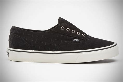 Vans x Metallica Signature Shoes - mikeshouts