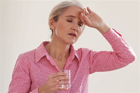 Menopause – Symptoms, Causes & Treatment