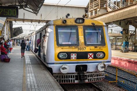 Local Train at Railway Station. Mumbai Suburban Railway. India ...