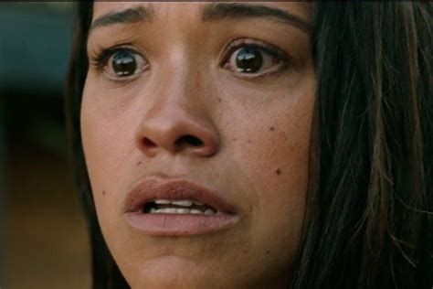 Gina Rodriguez Plays a Dangerous Game in First 'Miss Bala' Trailer ...