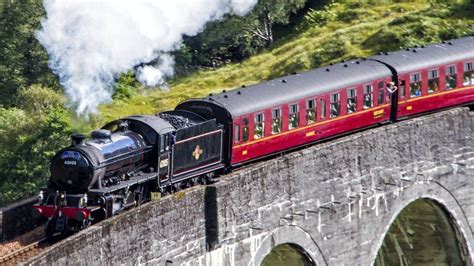 Hogwarts Express steam train can return to service - BBC News