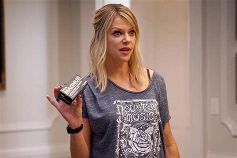 The Mick's Kaitlin Olson Explains How She Got a Black Eye Doing the ...