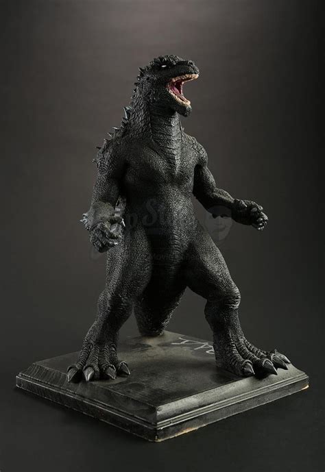 Godzilla (2014) concept maquette | Concept art, Monster art, Kaiju