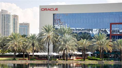 Oracle Stock Hits Record High Ahead Of Quarterly Earnings | Investor's Business Daily