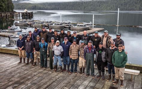 Guides & Gear at Waterfall Resort Alaska