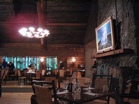 Old Faithful Inn Dining Room & Bear Pit Lounge, Yellowstone National ...