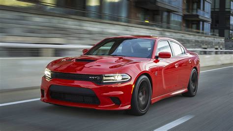 Dodge Charger SRT Hellcat - характеристики, фото, видео, обзор