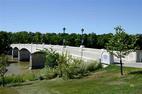 Historic Sites of Manitoba: Assiniboine River Footbridge (Assiniboine ...