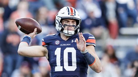 Auburn QB Bo Nix Announces He Will Enter Transfer Portal as Graduate ...