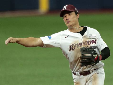 Report: KBO star Ha-seong Kim to be posted Wednesday | theScore.com