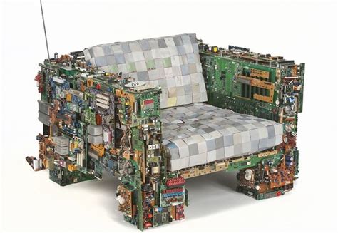 Stunning pieces of art created from recycled computer parts - Ecofriend