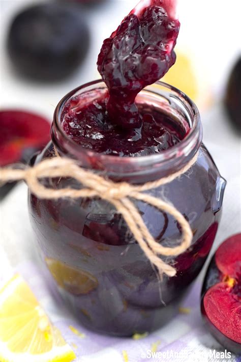 Plum Jam Recipe - No Pectin [Video] - Sweet and Savory Meals