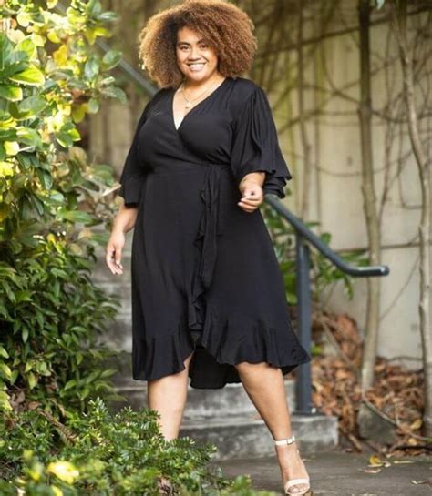 A Guide to Plus-Size Casino Fashion | Insyze