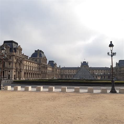 Paris Louvre Pyramid - Free photo on Pixabay