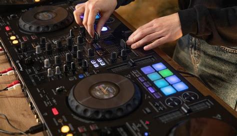 DDJ-800: Pioneer DJ Just Announced A New Rekordbox DJ Controller - DJ TechTools