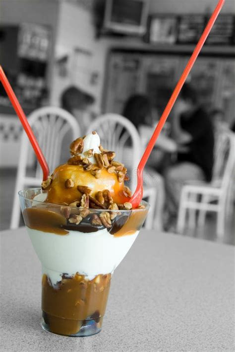 Ice Cream Sundae stock image. Image of nuts, caloric, cafe - 860075