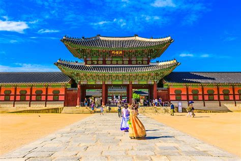 Gyeongbokgung Palace is the largest and most striking of the 5 grand palaces built during the ...