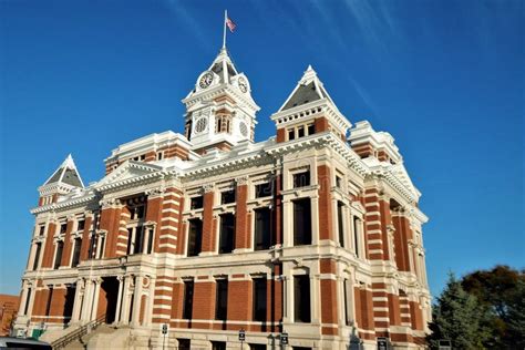 1881 Johnson County Courthouse Franklin Indiana Stock Foto - Image of ...