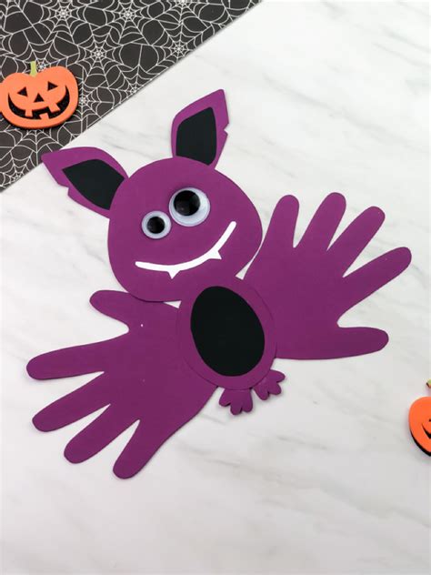 Handprint Bat Craft For Halloween [Free Template]