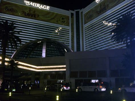 Mirage Casino Buffet Review in Las Vegas - Delishably