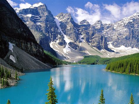 Desktop Wallpapers: Moraine Lake Valley Of Ten Peaks