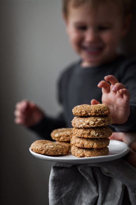 Chewy Peanut Butter Oatmeal Cookies [vegan] Vegan Cookies Recipes, Vegan Chocolate Chip Cookies ...