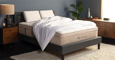 DreamCloud + Luxury Hybrid Mattress (Queen)