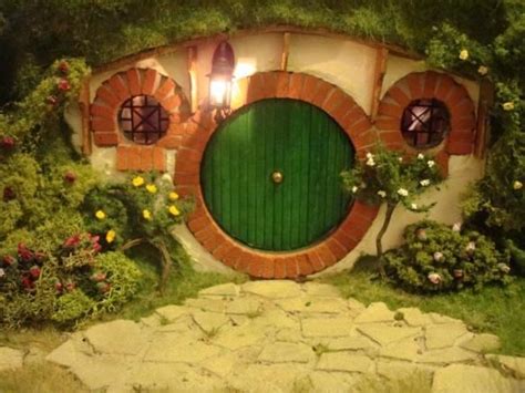 Bilbo's front door- miniature hobbit hole 😄 | Hobbit house, The hobbit, Hobbit hole