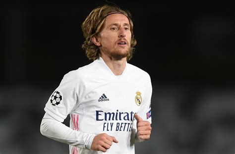 Modric drops future hint after Real Madrid cruise into CL quarter-finals