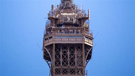 Eiffel Tower Elevator tickets to the top - OFFICIAL website