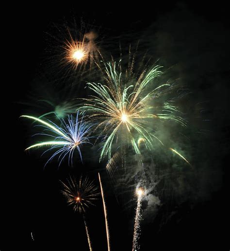 Fireworks shows returning: Displays in Hilo and Kona will celebrate the 4th - Hawaii Tribune-Herald