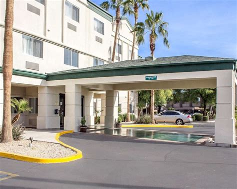 Comfort Suites Phoenix, AZ - See Discounts