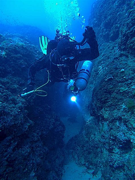 Scuba Diving in Maros Cave - Check Out Best Liveaboards