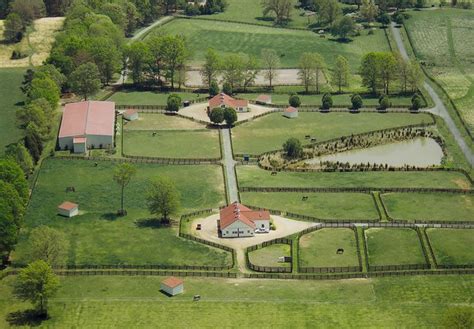 Ashanti Farm Facilities - Aerial View Spring 2005 | Horse farm layout ...