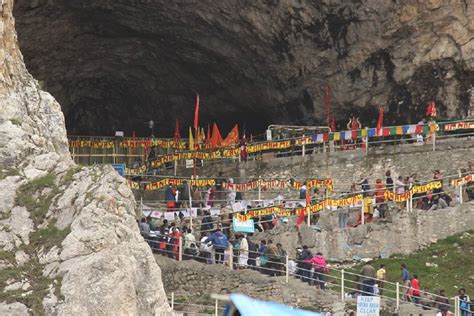 Amarnath pilgrimage breaks 3 year record in first fortnight - The Statesman