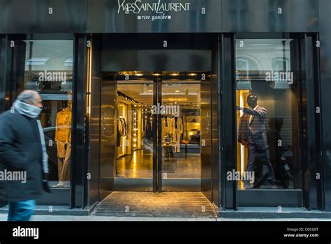 Paris, France, Luxury Fashion Brands, Shop Front, "Yves Saint Stock Photo: 43302080 - Alamy