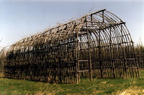 Flat-end longhouse frame, typical of Iroquois & Huron construction ...