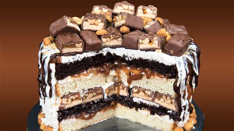 snickers candy bar cake recipe