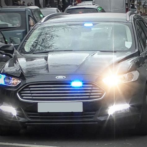 1周年記念イベントが SIREN POLICE CAR FORD asakusa.sub.jp