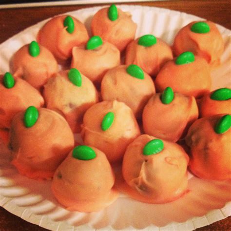 Original Oreo balls decorated like pumpkins. Perfect for thanksgiving | Halloween food treats ...