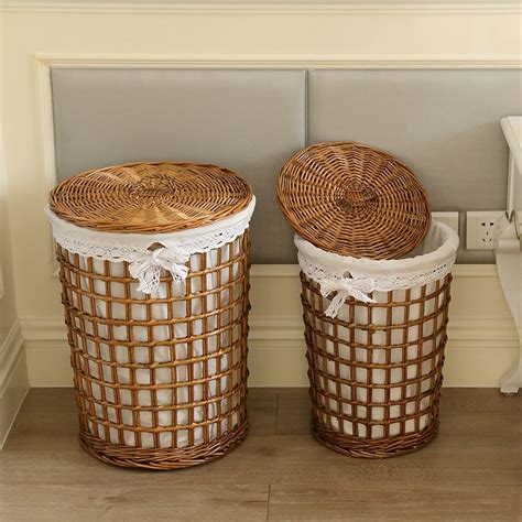 Luxury Farmhouse Style Round Rattan Hamper Rattan Space-Saving Woven Laundry Hamper with Lace ...