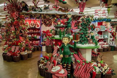 decoratorswarehouse2016-52 | Christmas store, Christmas fun, Christmas