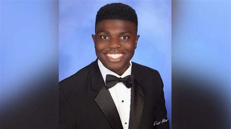 High school senior becomes 1st black valedictorian with school's ...