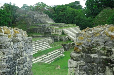 The Maya ruins located at Copan in western Honduras are best known for ...