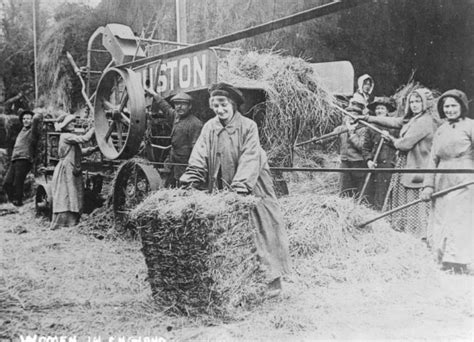 English women agricultural workers ca early 1900s | Women in history ...