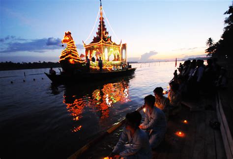 Thadingyut Lighting Festival - Myanmar 2024